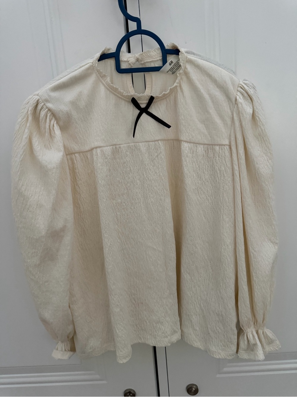 H&M Kids Cream Textured Long-Sleeve Blouse with Black Bow